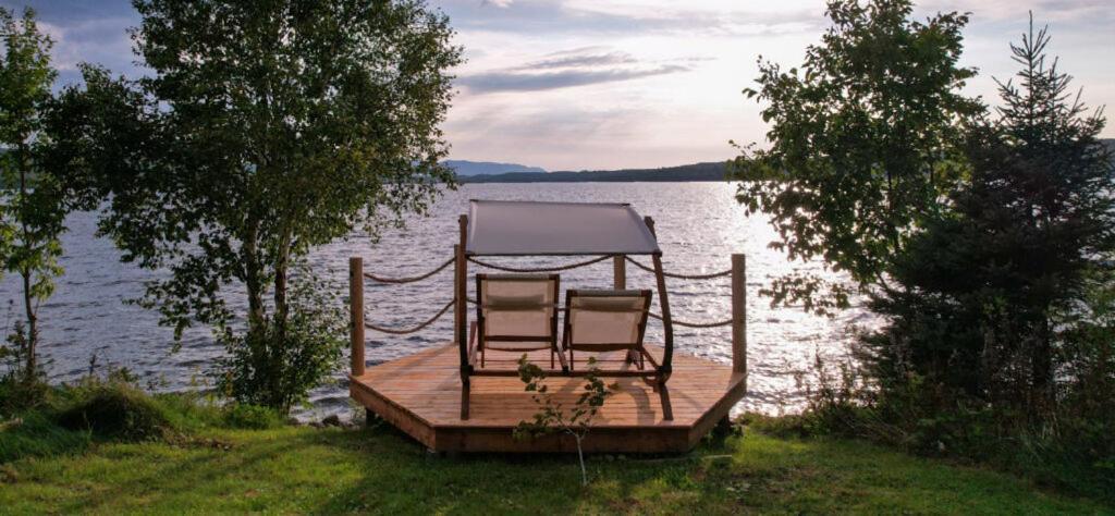 Estello Suites & Spa Lac-Mégantic Exteriör bild