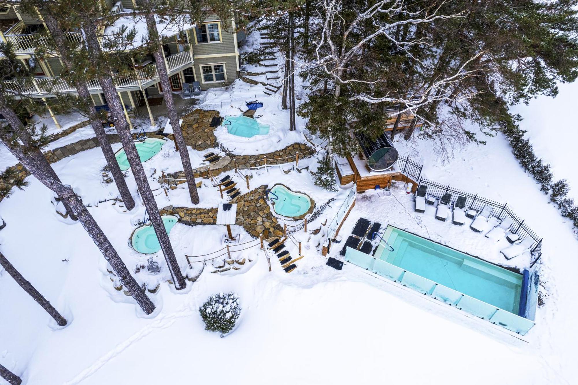 Estello Suites & Spa Lac-Mégantic Exteriör bild